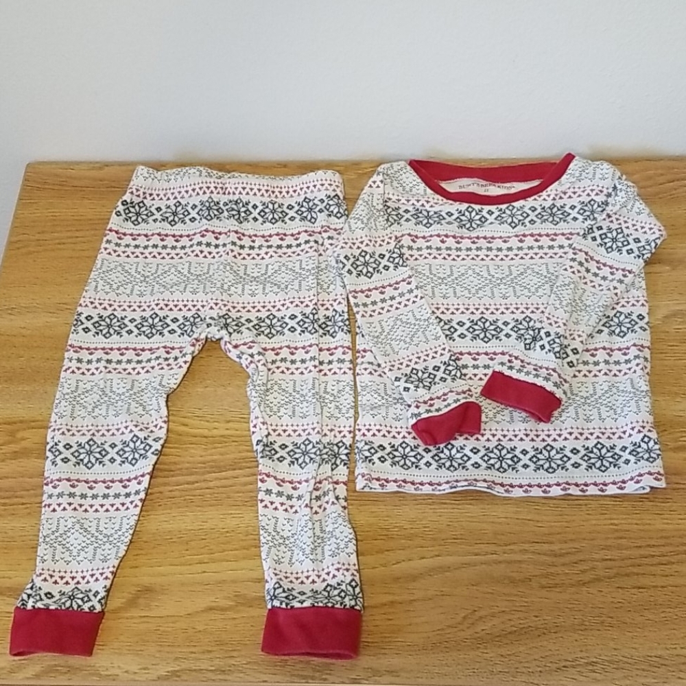 Burt's Bees Baby pajamas sz 2T festive GUC
